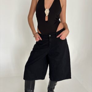 Bermuda wide leg negra, short largo, pantalón ancho, OverWild.