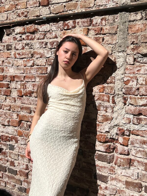 VESTIDO ENCAJE ABUCHONADO