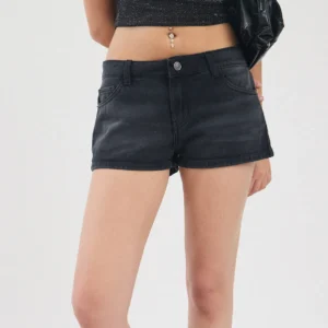 Short Loly Denim Stone Black Tiro Bajo Overwild