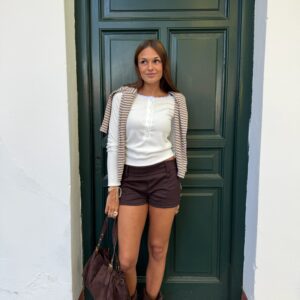 short gamuza tiro medio negro marron