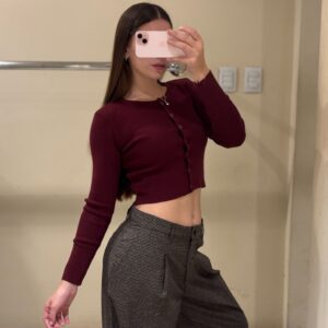 Saquito corto de hilo blanco calado con botones Overwild