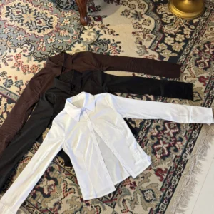 CAMISA ENTALLADA CAROL